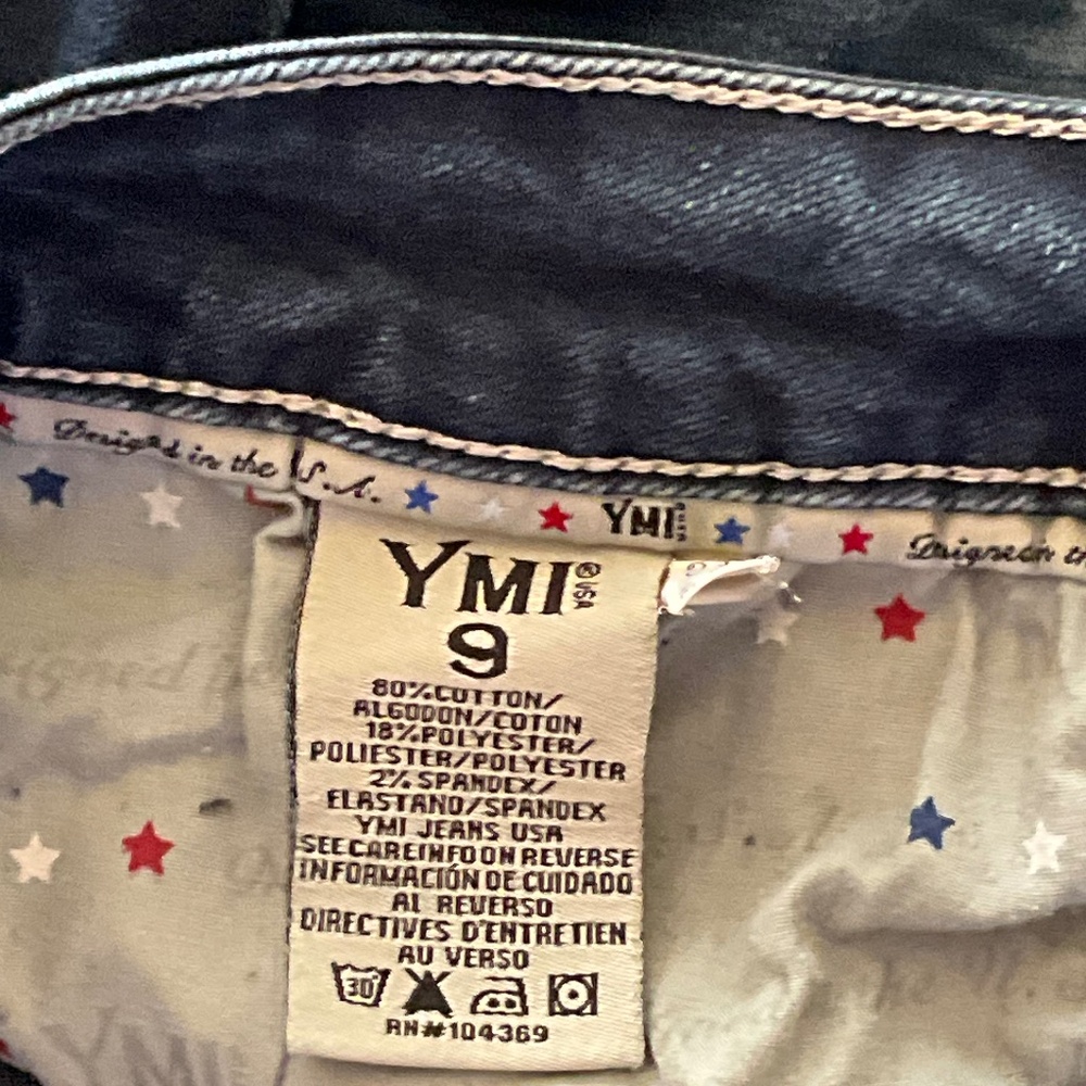 YMI Distressed Jeans size 9 - Picture 14 of 15